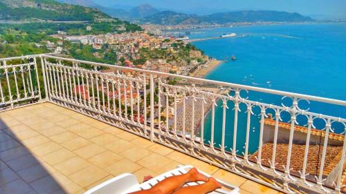Raito House | CERASELLA -vista mare-