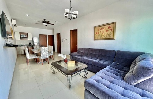Las Gaviotas Condo | cerca del mar en Zona dorada by Gpsrentas