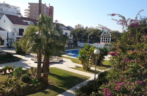 Fuengirola Ski Chalet | Cereza-Spacious beach-side townhouse 2 minutes from the sandy beach Fuengirola