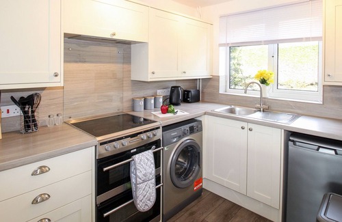 Cerne Abbas Cottage | CERNE VIEW, pet friendly, with a garden in Cerne Abbas