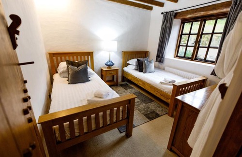 Llanrhidian House | Cerrig Glan