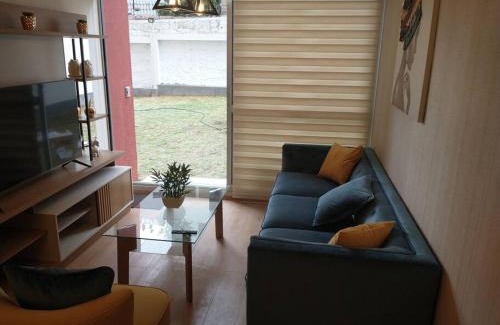 Challapampa - Santa Sofia Apartment | Cerro Colorado, moderno dpto. con jardín interno