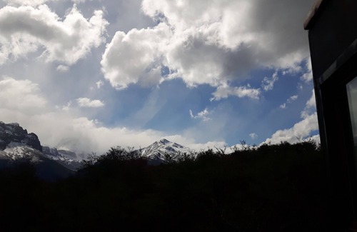 El Chalten Cabin | Cerro Electrico Upcycled Eco Stay