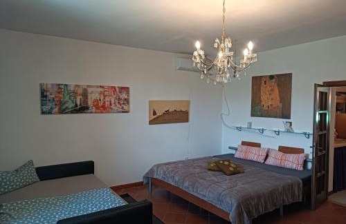 Seggiano Apartment | Cesare Battisti
