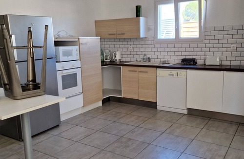 Saint-Privat-des-Vieux Villa | Cette Villa, Située à Saint-privat-des-vieux, est Idéale Pour 10 Personnes