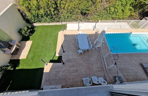 Saint-Privat-des-Vieux Villa | Cette Villa, Située à Saint-privat-des-vieux, est Idéale Pour 10 Personnes