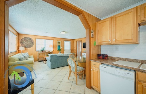 Cherry Grove Beach House | CG Beach Bungalow #1