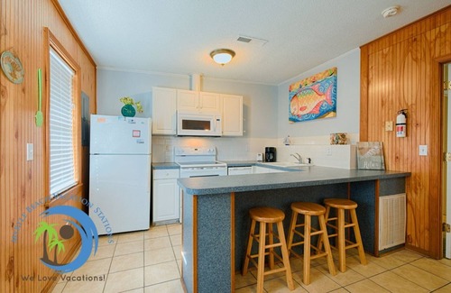 Cherry Grove Beach Condo | CG Beach Bungalow #3