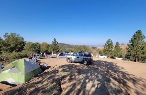 Pinehurst RV Rental | CG34 Medium 20X35 ft. Campsite/Shower - Kings Canyon & Sequoia NP