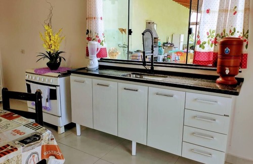 Terra Preta House | Chácara Delira: Perfect for Your Season