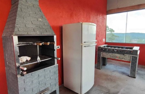 Terra Preta House | Chácara Delira: Perfect for Your Season