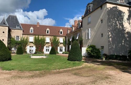 Saint-Agoulin Bed & Breakfast | Château de Saint-Agoulin