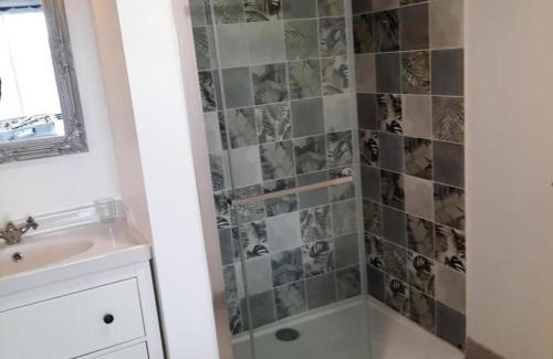 Saint-Bauld House | Château médiéval avec piscine privée et jardin, animaux acceptés - FR-1-381-410