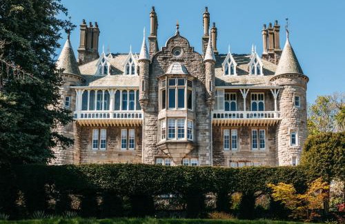 Menai Bridge House | Château Rhianfa