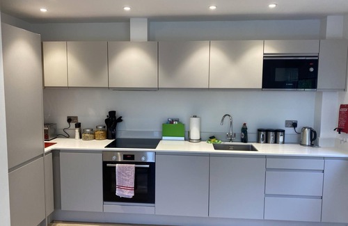 Bath Apartment | CH Apt 9 2bed in Bath