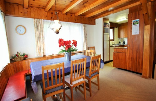 Randogne Ski Chalet | Bright Chalet with Terrace