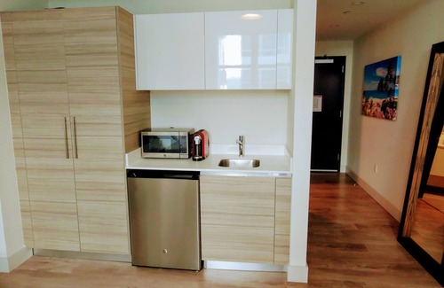 Hollywood Hotel | CH Luxury Condos & Studios On The Beach
