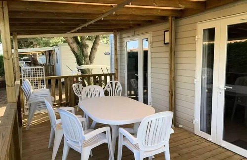 Saint-Georges-d'Oleron House | Chadotel The Domaine d'Oléron * - C- Mobile home Baltic - 3 bedrooms 6 to 8 people - 6 pers. included in the tariff