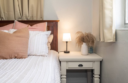 Winter Haven House | Chain of Lakes, Sleeps 6 - 15 mins to Legoland