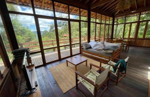 Nova Friburgo House | Chalé aconchegante cercado pelo verde