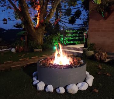 Recanto Araucaria House | Chalé Alecrin, lançamento em conforto e estilo!