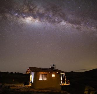 Alto Paraiso de Goias Ski Chalet | Chalé Beija Flor, venha viver essa experiência!