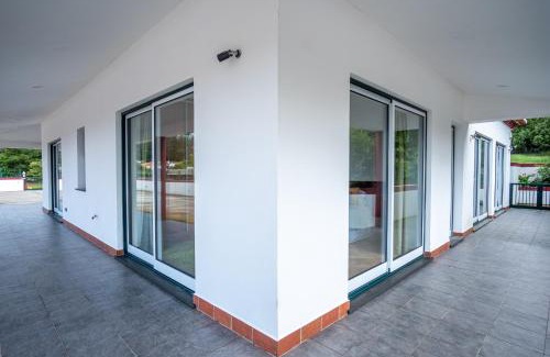 Angra do Heroismo House | Chalé d'Angra Guest House