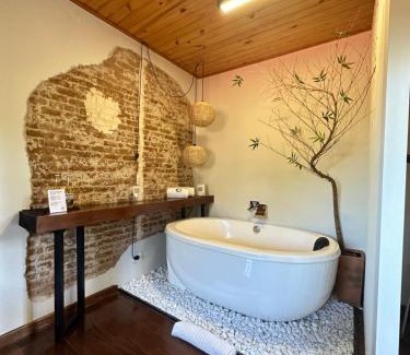 Jardim do Embaixador Ski Chalet | Chalé em condomínio a 1km do Capivari - KG Home
