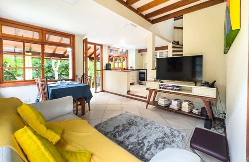 Carapicuiba Ski Chalet | Chalé Encantador na Granja Viana