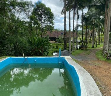 Guaramirim Ski Chalet | Chalé pé da montanha