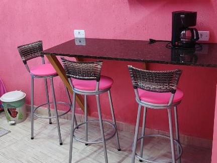 Centro House | Chalé rosa 2