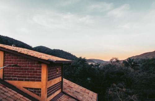 Alto Paraiso de Goias Ski Chalet | Chalé Sossego e Casa Flora