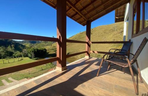 Centro House | Chalé vista do lago