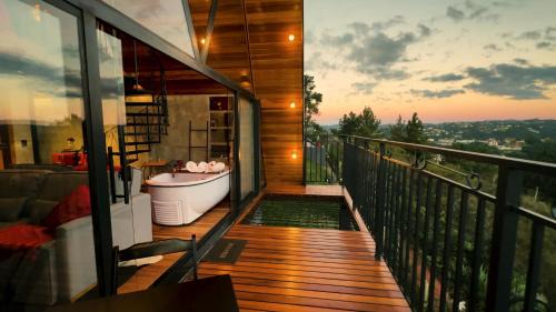 Campos do Jordao Ski Chalet | Chalés de Luxo Monte Lorobell A-Frame