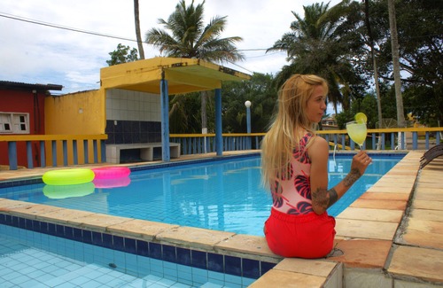 Taperapua Beach Ski Chalet | Chalés e Suítes Chamagunga