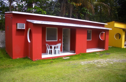 Taperapua Beach Ski Chalet | Chalés e Suítes Chamagunga