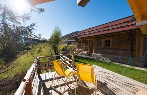 Sankt Martin am Tennengebirge Ski Chalet | Chalet in St. Martin with Sauna & Mountain Views
