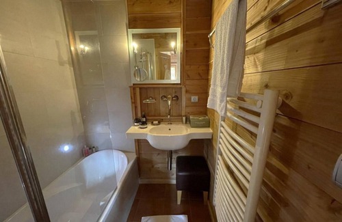 Saint-Marcel Ski Chalet | Chalet, view mountain, terrace, fireplace or stove, parking, tv, ski locker, 90m²