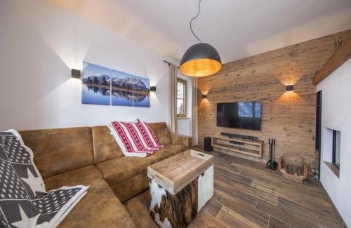 Schonbach Ski Chalet | Chalet Stay near Krimml Waterfalls