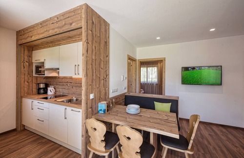 Tesimo Ski Chalet | Chalet '1 65m²' with Mountain View, Shared Pool and Wi-Fi