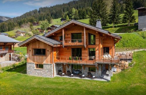 Notre-Dame-de-Bellecombe Ski Chalet | Chalet 1786 - OVO Network
