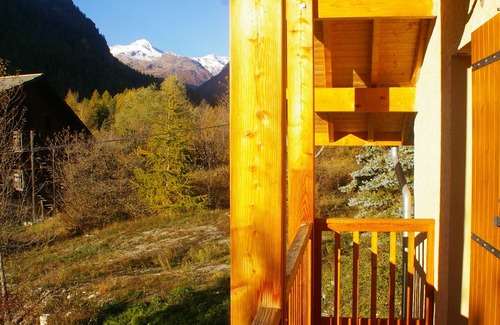 Freissinieres Ski Chalet | Chalet 10/12 people in the hamlet of Ecrins