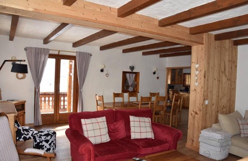 Pralognan-la-Vanoise Ski Chalet | Chalet, 10m from ski slopes, terrace, balcony, parking, tv, ski locker, 200m², Pralognan-la-Vanoise