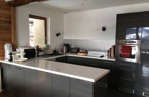 Albiez-le-Jeune Ski Chalet | Chalet 12 people - Savoie - 160m2 - Beautiful balcony with Aiguilles d'Arves view