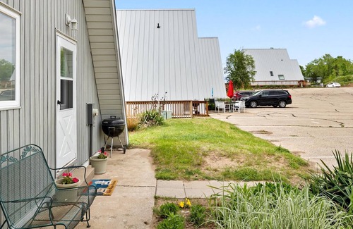 Stevensville Villa | Chalet #12 - Two Bedroom Villa, Sleeps 6