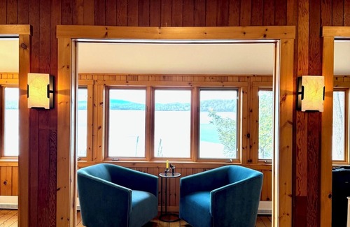 Memphremagog Regional County Municipality Ski Chalet | Chalet - 125 ft lake front Lac Memphremagog w/2 docks - 7 beds w/guest house