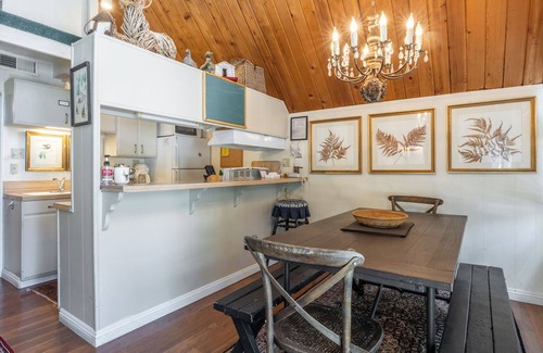 Mammoth Lakes Ski Chalet | Chalet #14, Great Family Chalet Close the the Main