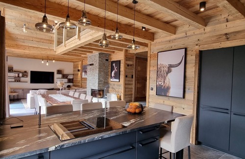 Les Deux Alpes Ski Chalet | CHALET 180 m2 HAUT STANDING 10/12 PERSONNES AUX DEUX ALPES AVEC PISCINE