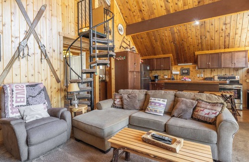 Mammoth Lakes Ski Chalet | Chalet #2, Charming Ski In/Ski Out Steps to the M