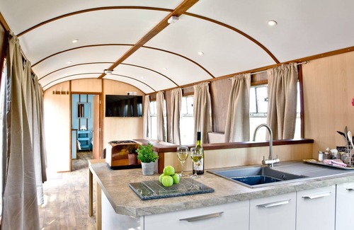 Dawlish Warren Ski Chalet | Chalet ∙ 3 bedrooms ∙ 6 guests